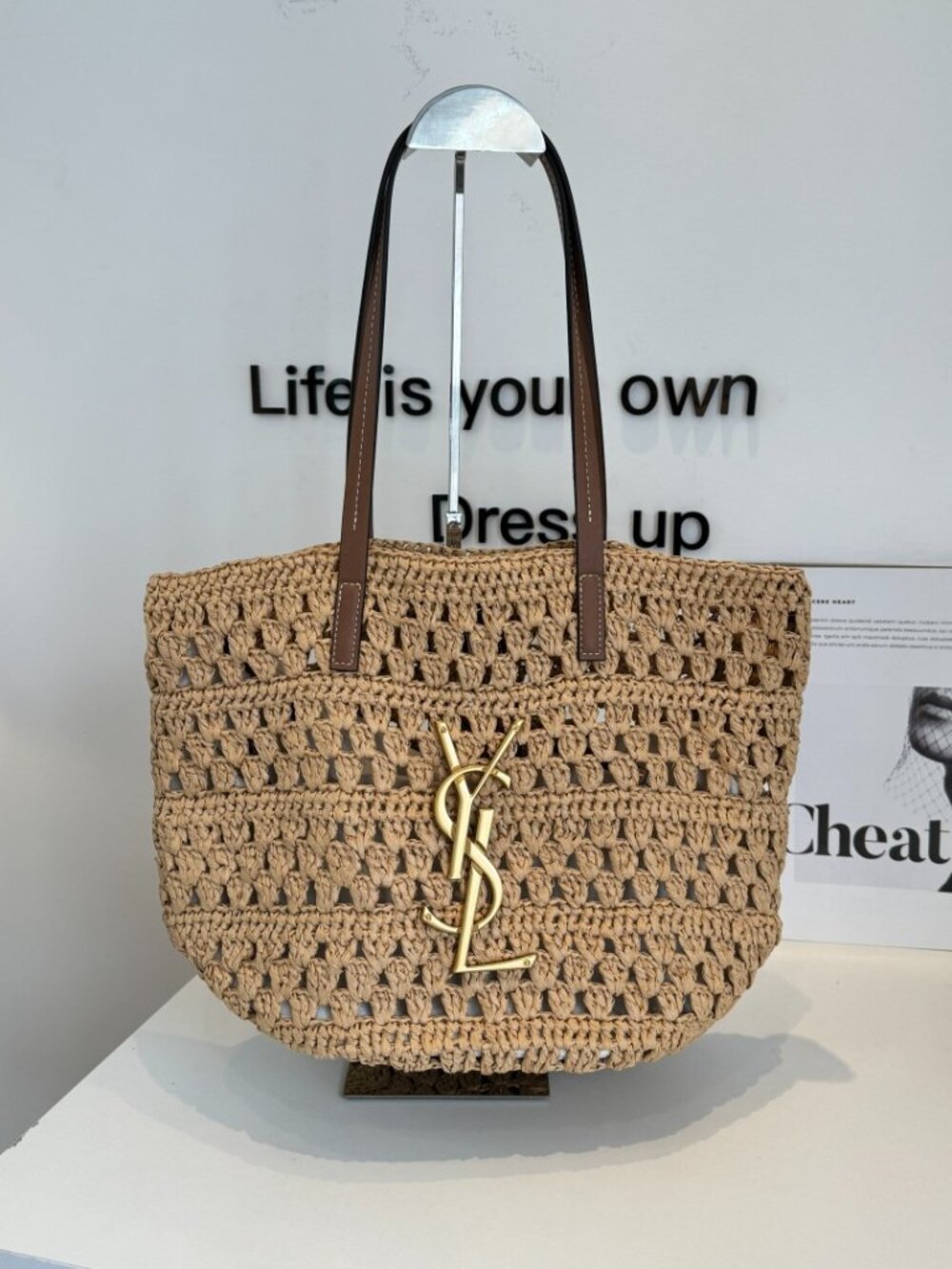 YSL Tan Raffia Tote Gold Logo - Picture 6 of 9